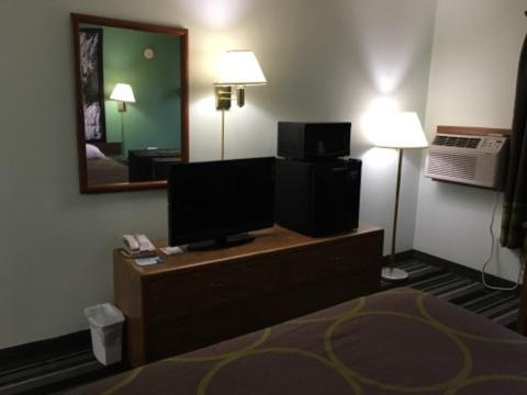 Super 8 By Wyndham Airport I90 Hotel Sioux Falls Bagian luar foto
